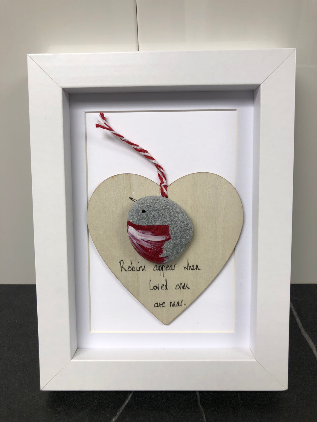 Classic frame Christmas Robin